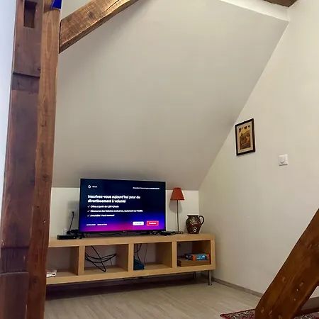 Aulouison Maison Spacieuse Et Paisible De 200 M2, A Proximite Du Parlement Europeen *