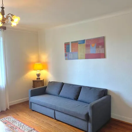 Guest house Aulouison Maison Spacieuse Et Paisible De 200 M2, A Proximite Du Parlement Europeen